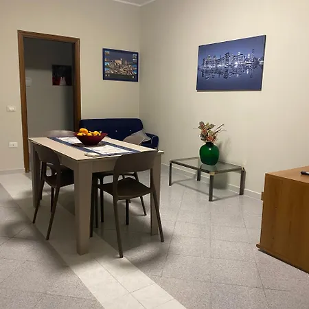 Casa Casa *